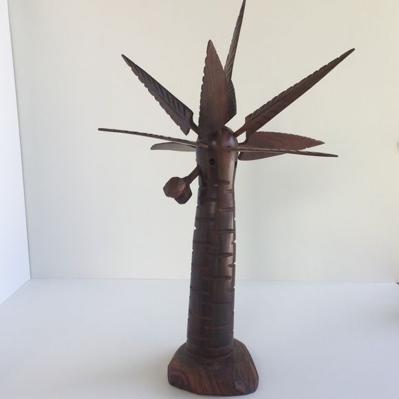 Carved Iron wood Palm Tree with Coconuts - Picture 4 of 12